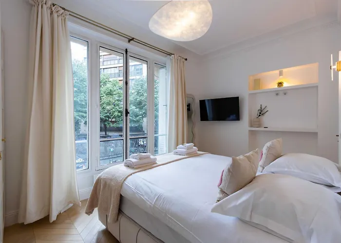 Charming Flat - 2Bd-6P - Eiffel Tower
