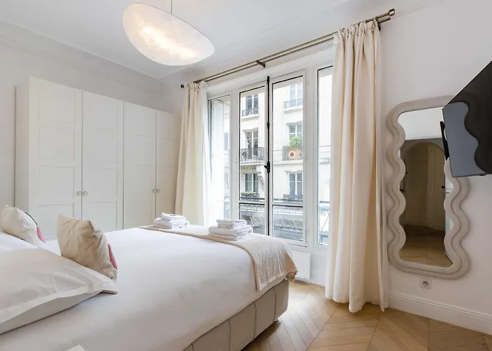 Charming Flat - 2Bd-6P - Eiffel Tower